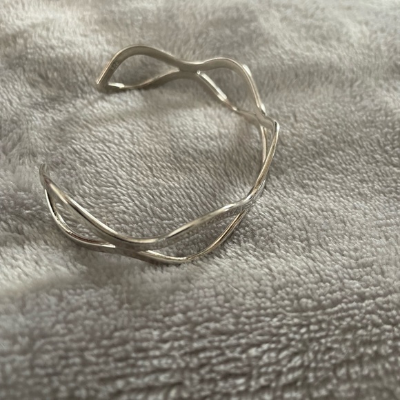 Sterling silver cuff - Picture 2 of 5
